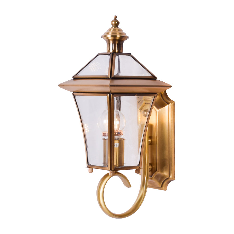 Beautiful and functional outdoor lighting: 9 classic brass wall lights -  Mooielight